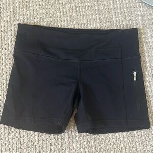 Lululemon size 6 black biker shorts with zip side pocket